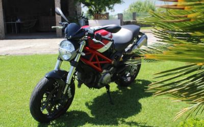 Mota usado Ducati Monster 796 ABS TRICOLOR Gasolina