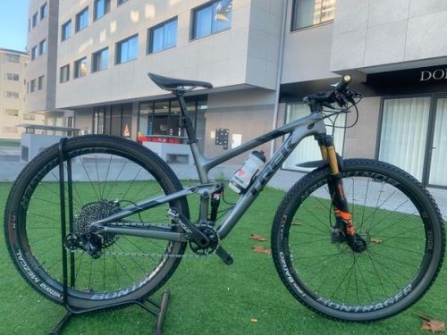 Bicicleta-Trotinete - Trek top fuel 9.8 29R