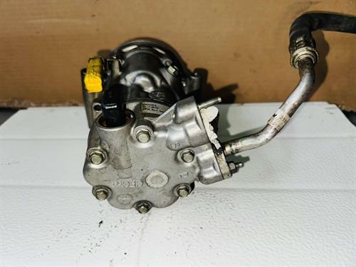 Peça - Compressor de Ac Peugeot 207 1.6 Hdi - 2005 / 2009