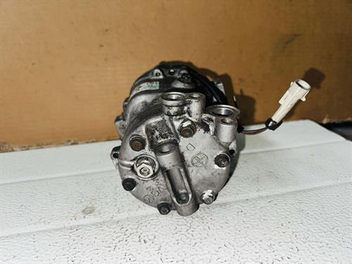 Peça - Compressor de AC Opel Corsa C / Suzuki Swift 1.3 Cdti - 2006