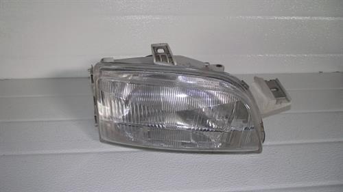 Peça - Farol Direito Fiat Punto - 1993 / 1999 