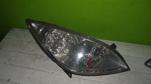 Peça - Farol Direito Mitsubishi Colt - 2005 / 2008