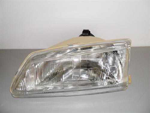 Peça -  Farol Esquerdo Peugeot 106 - 1991 / 1996 - NOVO