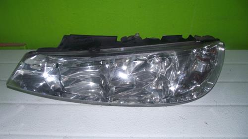 Peça - Farol Esquerdo Peugeot 406 - 1999 / 2002