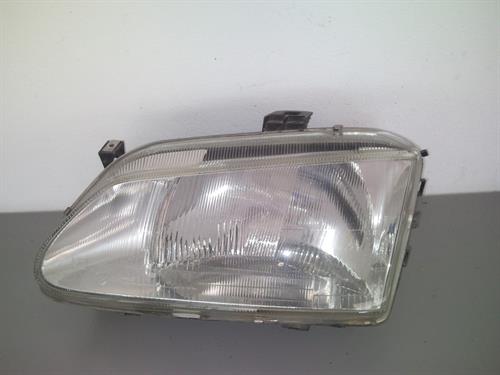 Peça - Farol Esquerdo Renault Megane I - 1996 / 1999 