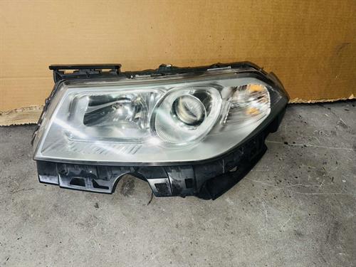 Peça - Farol Esquerdo Renault Megane II - 2008 / 2010