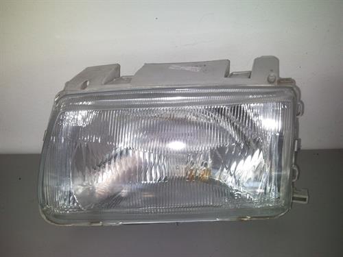 Peça - Farol Esquerdo Volkswagen Polo - 1994 / 1999