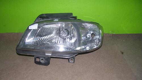 Peça - Farol Esquerdo Seat Ibiza - 1999 / 2000