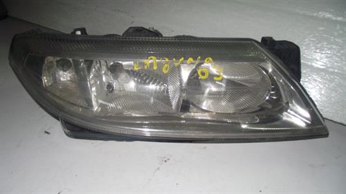 Peça - Farol de Xénon Direito Renault Laguna - 2001 / 2005 