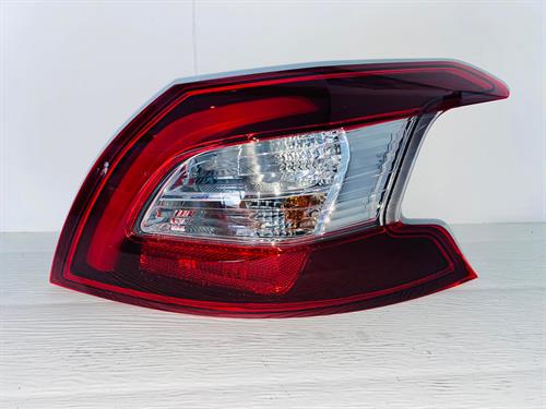 Peça - Farolim Trás Direito Peugeot 308 (Led)- 2013 / 2016