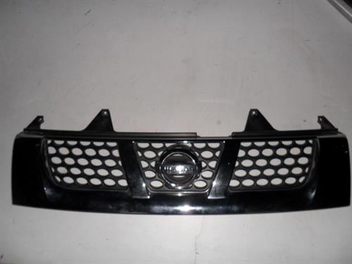 Peça - Grelha Frontal Nissan Pick Up D22 - 2002 / 2006