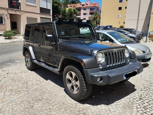 Carro usado Jeep Wrangler Unlimited 2.8 CRD Sahara - Trail Rated  Diesel