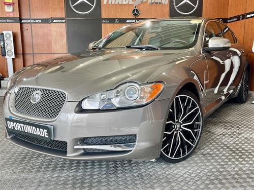 Carro usado Jaguar XF 2.7 D AUT  Diesel