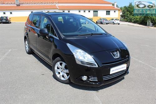 Carro usado Peugeot 5008  1.6 HDI Allure 7 Lug 115 cv Diesel