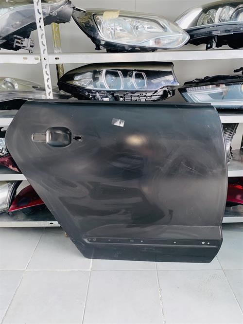 Peça - Painel da Porta Trás Direita Peugeot 3008 - 2015