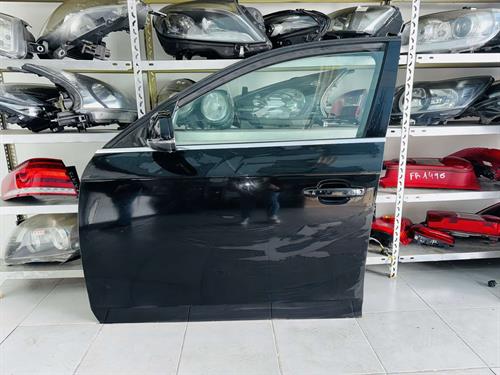 Peça - Porta Frente Esquerda Audi A4 - 2011 / 2015