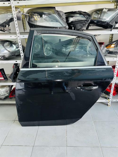 Peça - Porta Trás Esquerda Audi A4 - 2011 / 2015