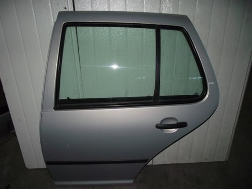 Peça - Porta Trás Esquerda Volkswagen Golf IV - 1997 / 2004